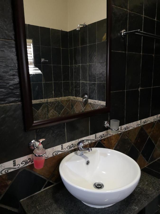 Lifestyle Corner Guesthouse Musina Extérieur photo