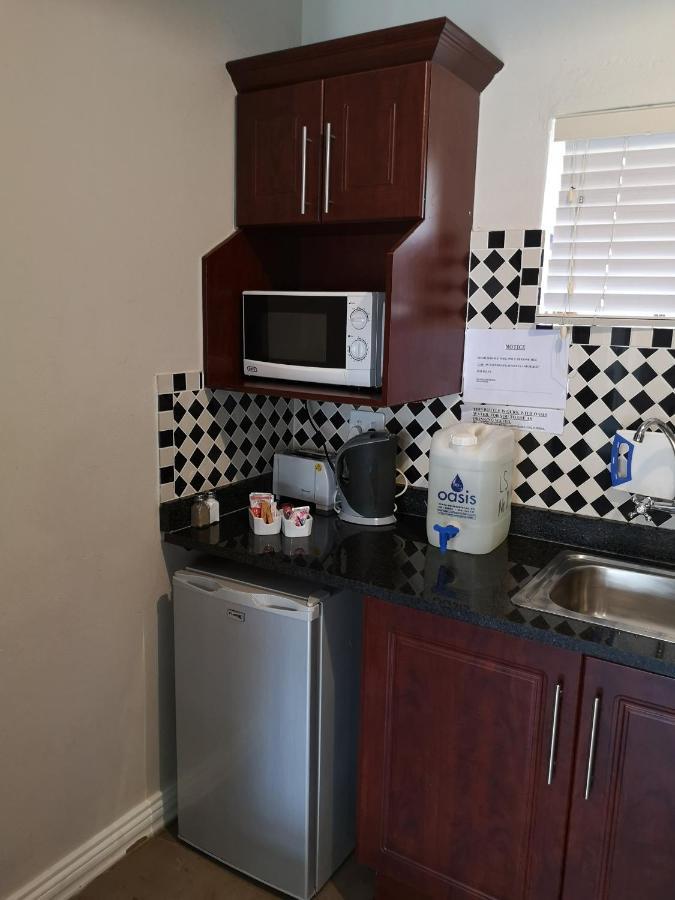 Lifestyle Corner Guesthouse Musina Extérieur photo